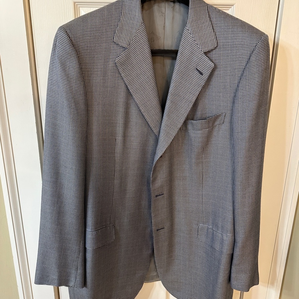 Brioni Mens Classic Houndstooth Nomentano Blazer Jacket Sport Coat Neiman Marcus
